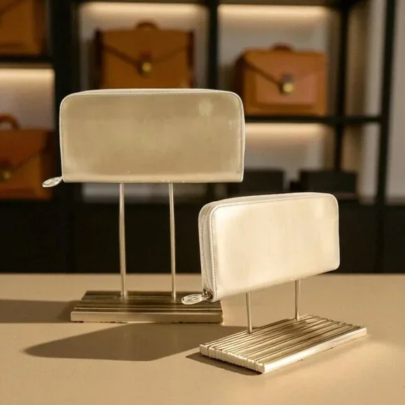 Cartier Happy Birthday Round Zip Long Wallet in gold-colored patent leather - Picture 1 of 9